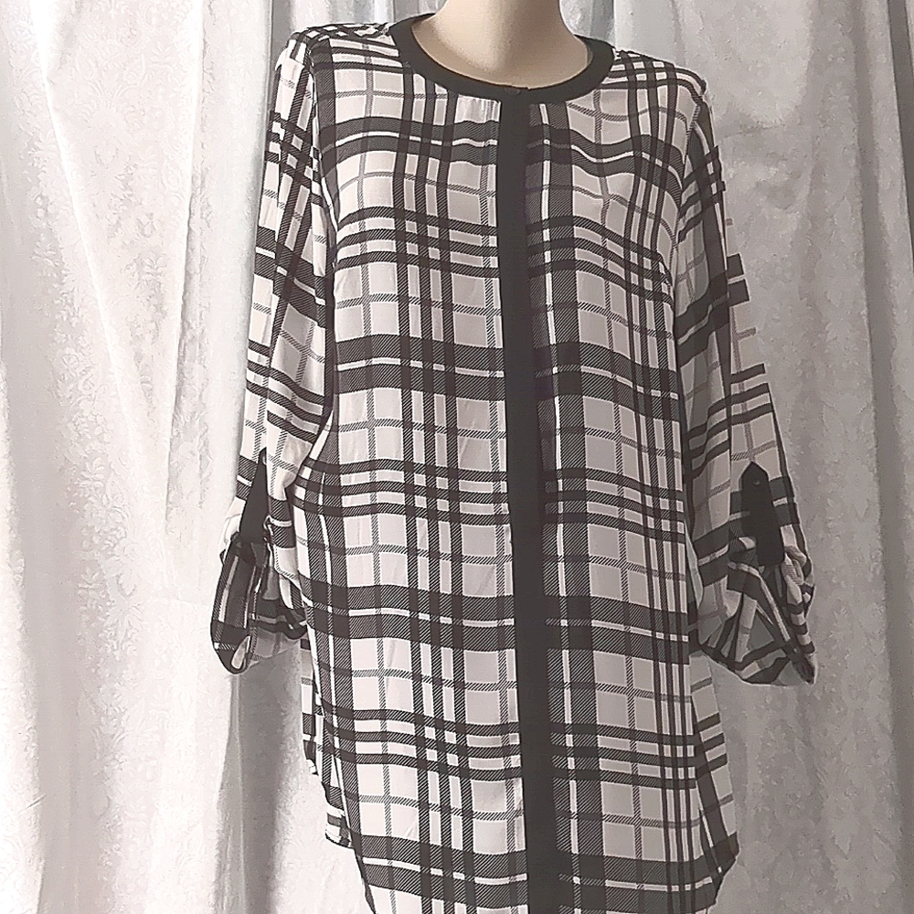 Zac & Rachel Black and white Long Tunic Top